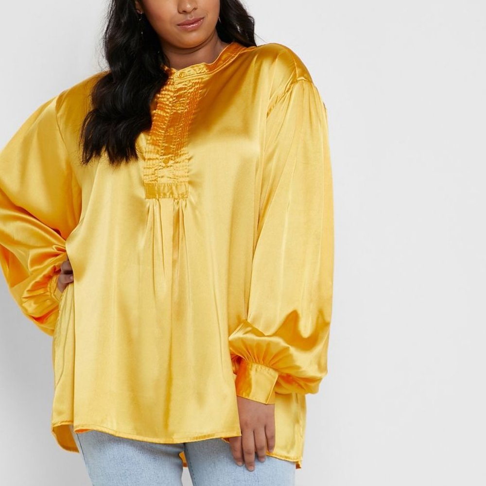 Elvi Pintuck Top